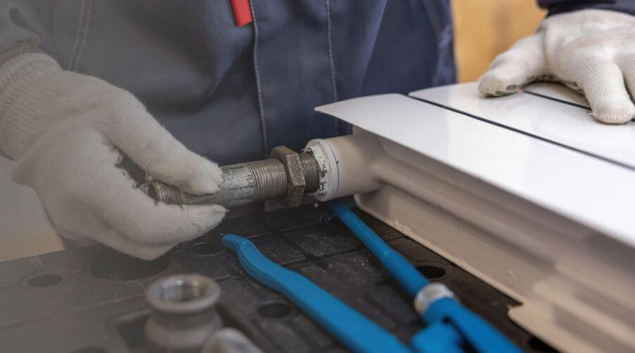 Expert burst pipe repair services in Donald, OR